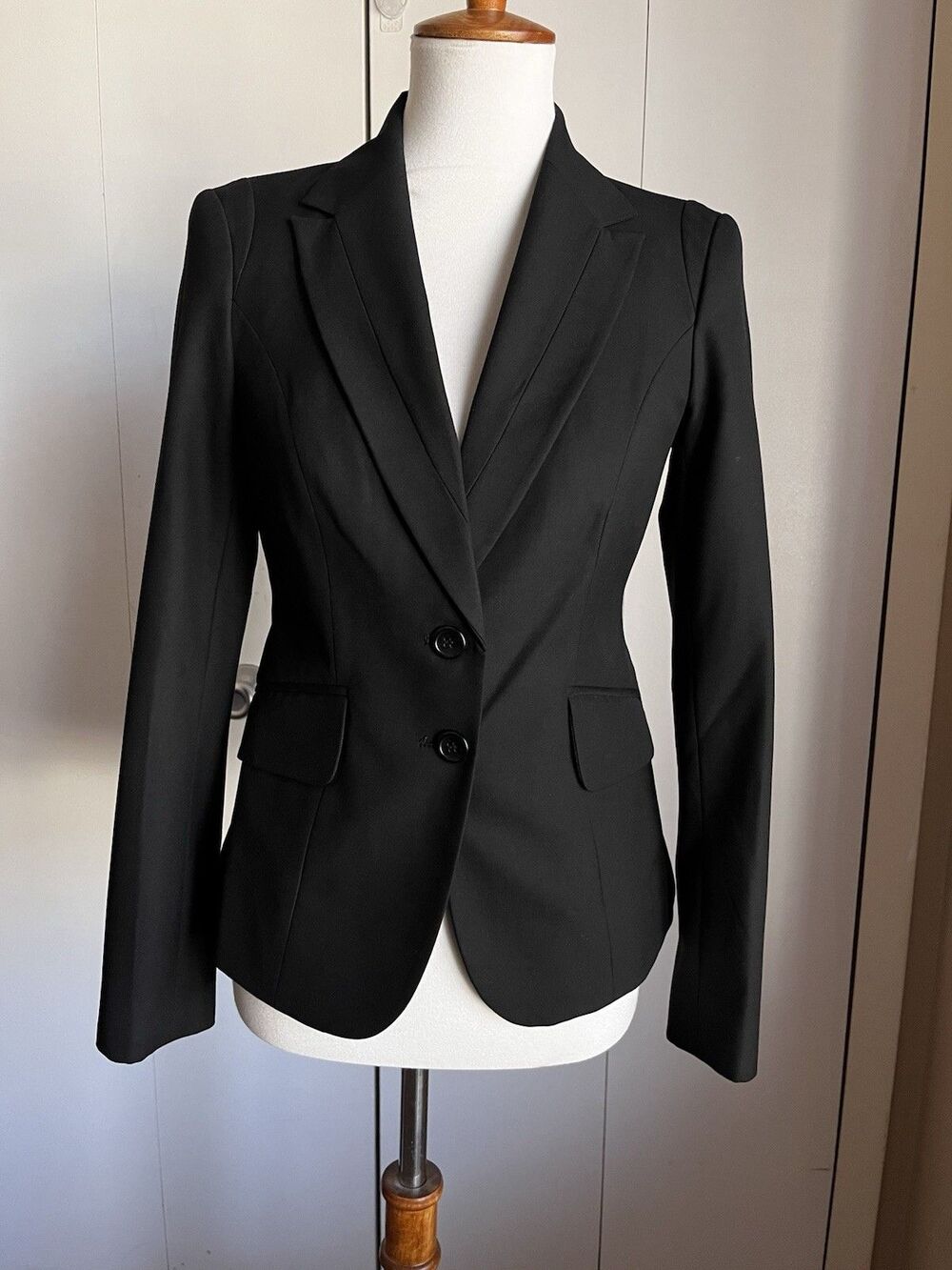 NWOT The Limited Collection Black Tailored Blazer Jacket Women Size 2 Career